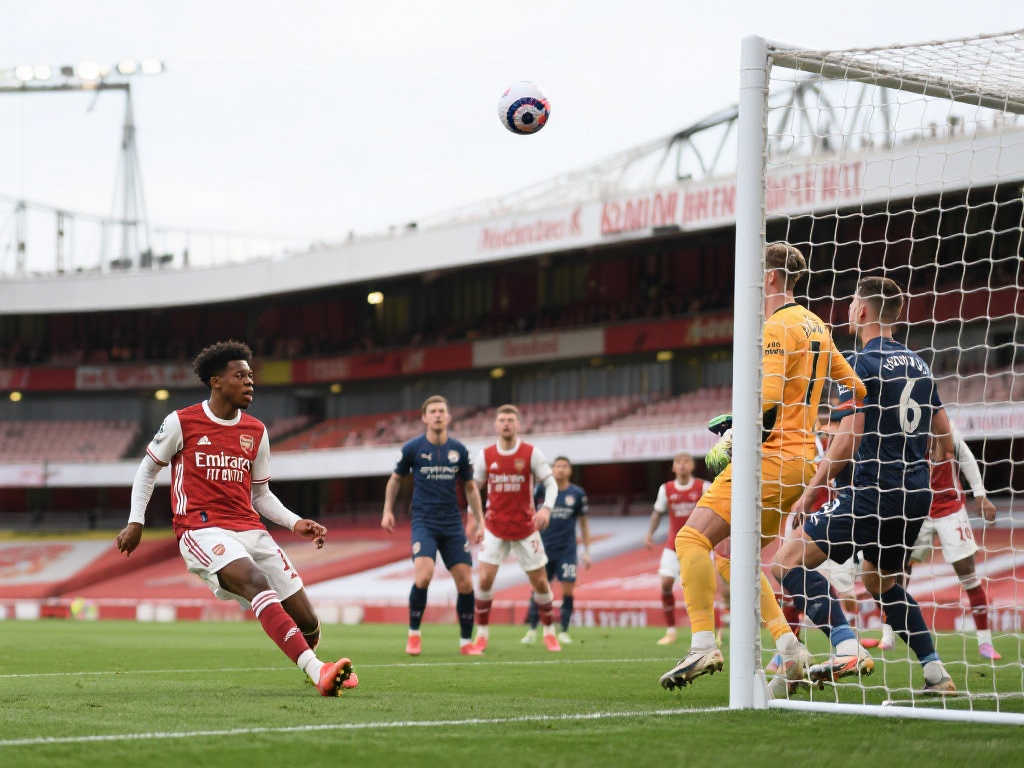 TA：萨卡射门决策待改进；阿森纳定位球防守存隐患